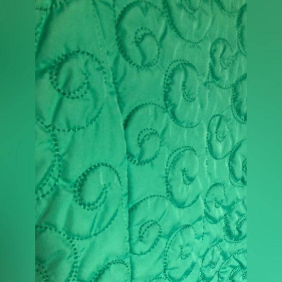 Women’s Christopher & Banks Quilted Vest - Picture 7 of 8